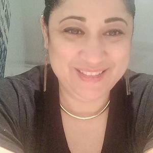 Meet your Posher, Isabel